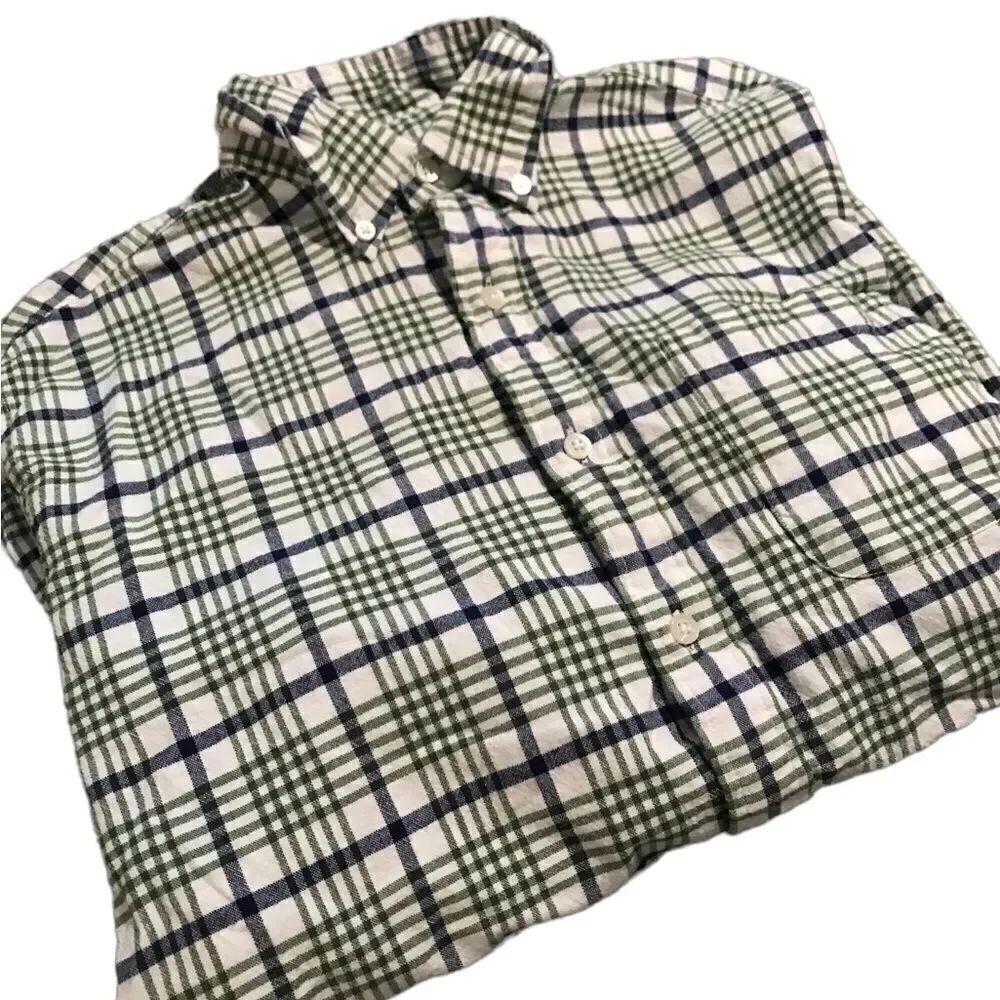Saddlebred size medium long sleeved button down like new